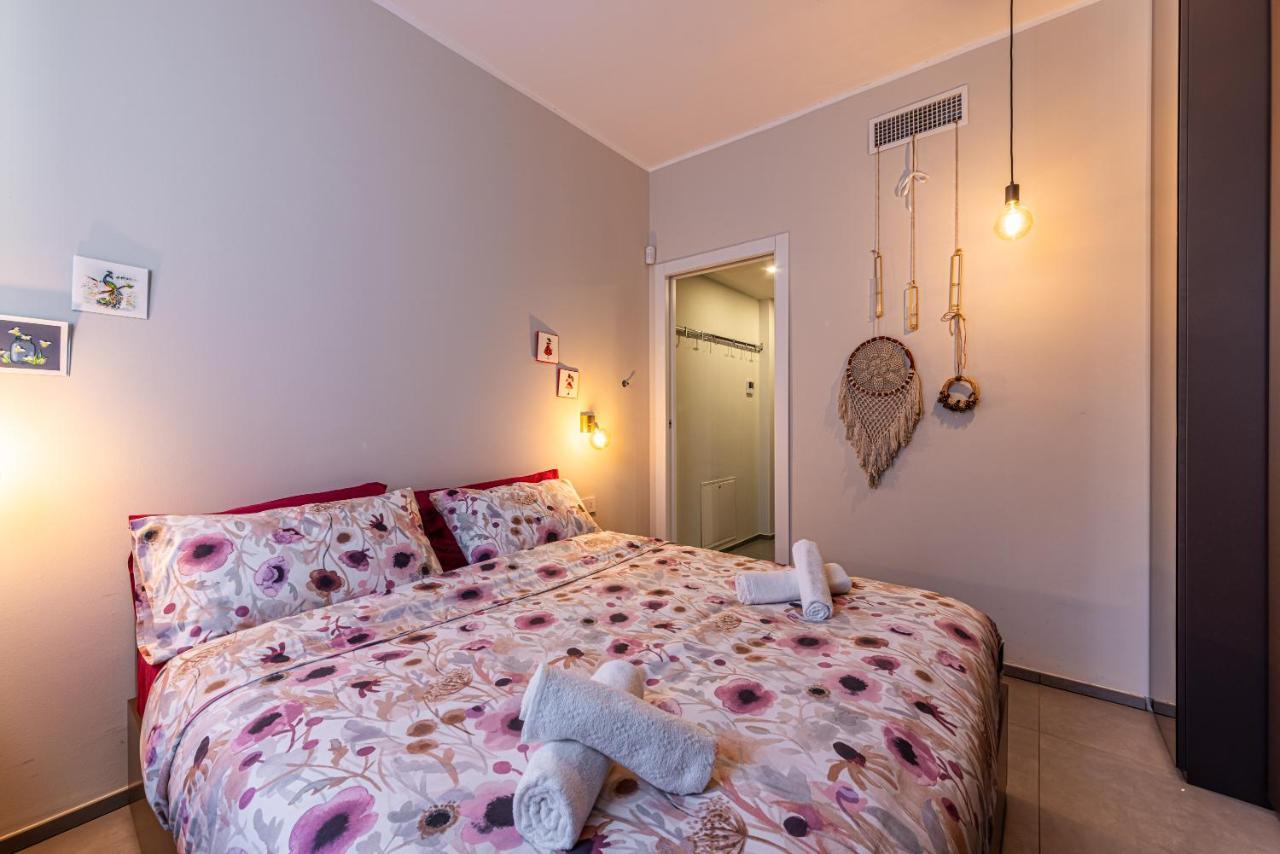 Duomo A 2 Fermate - Tiny Apartment In Pta Venezia Milano Eksteriør billede