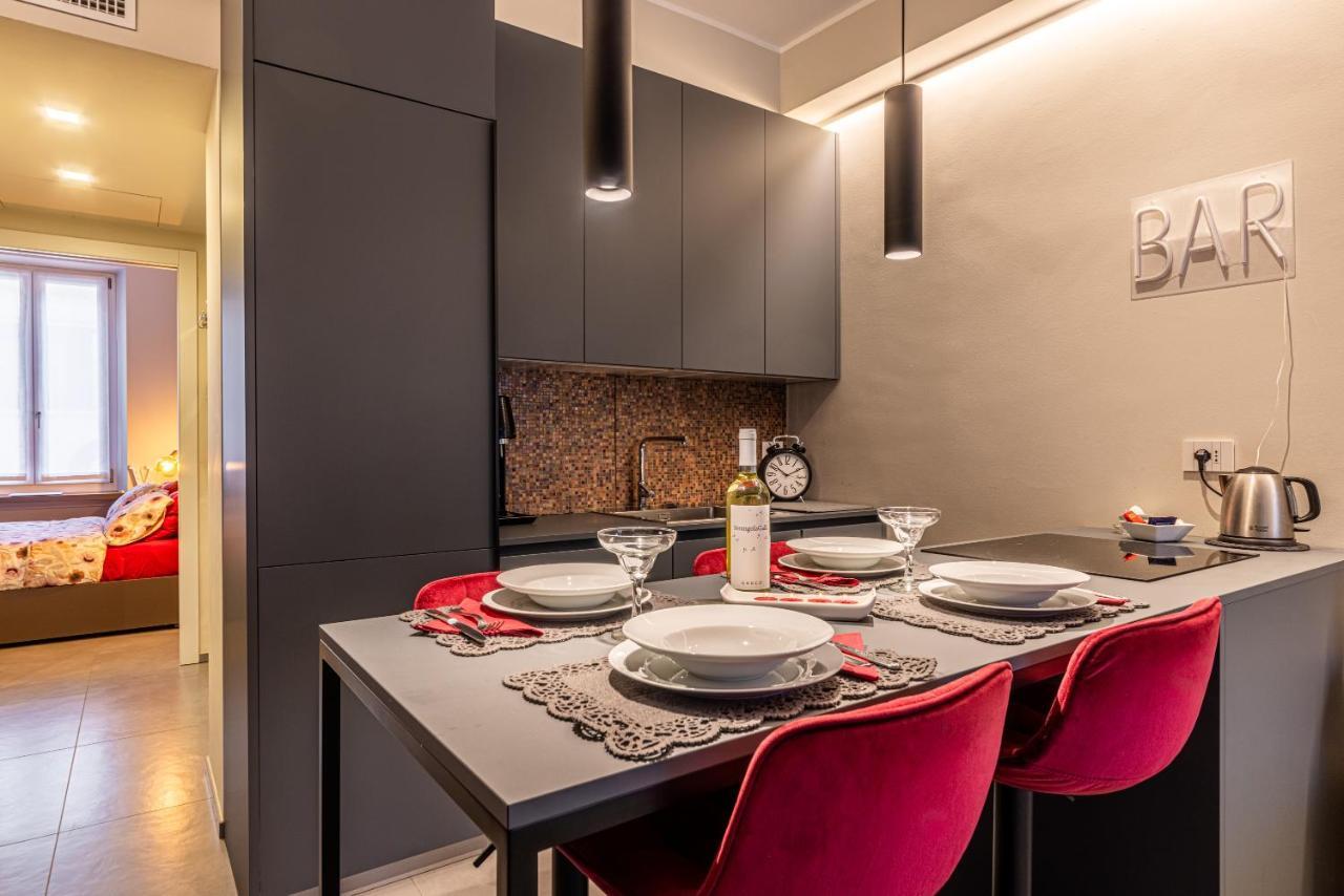 Duomo A 2 Fermate - Tiny Apartment In Pta Venezia Milano Eksteriør billede
